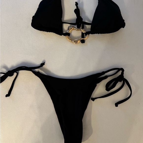 Amazon Bikini Set - Picture 5 of 5